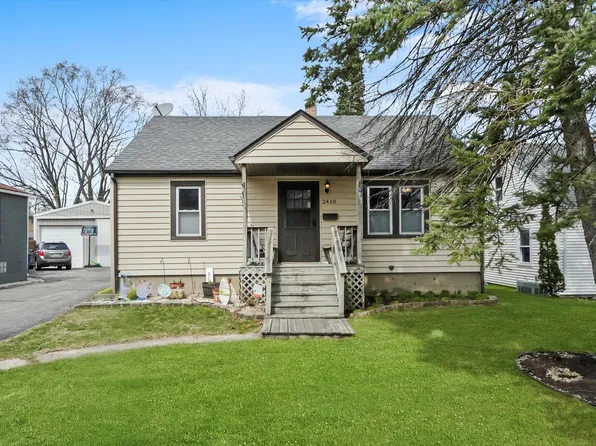 2410 W Ridgeland Ave, Waukegan, IL 60085