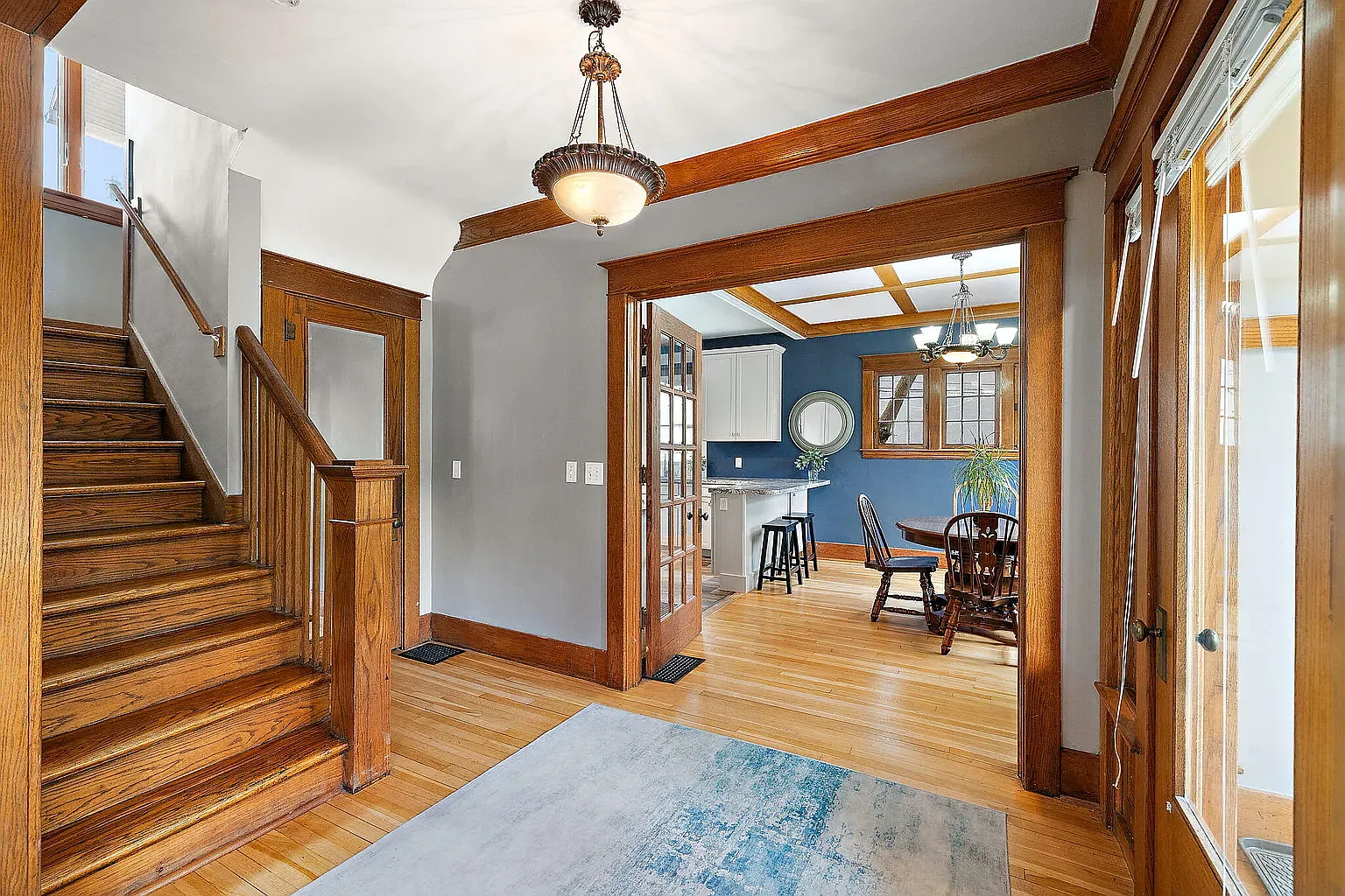 4 bed, 3.5 bath, 2336 sqft, $3,200 — Photo 3