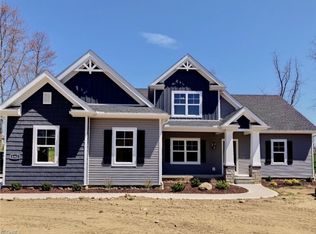 6463 Simmons Dr, Westfield Center, OH 44251
