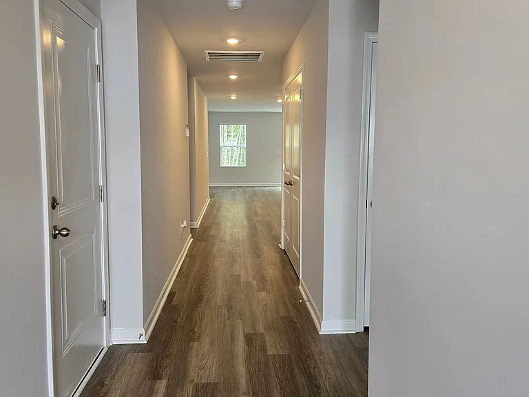 7091 Woodline Dr SW — Photo 2