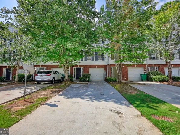 5687 Strathmoor Manor Cir, Lithonia, GA 30058