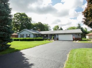 8725 Old Spring St, Racine, WI 53406