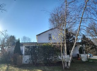 1240 S Maple St, Atwater, OH 44201