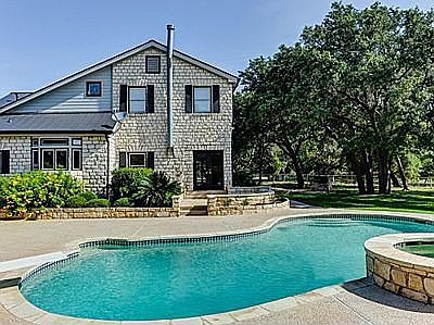 2nd image of 1805 Great Oaks Dr