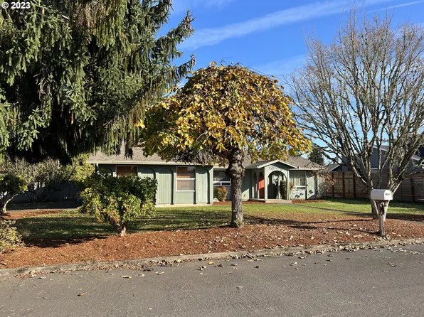 3200 NW Lakeridge Dr, Vancouver, WA 98685