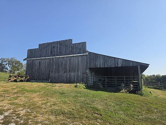3rd image of 250A Rockridge Rd