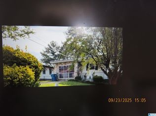 909 Oakland Ave, Fairfield, AL 35064