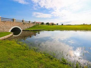 5215 Lake Venice Dr, Wimauma, FL 33598