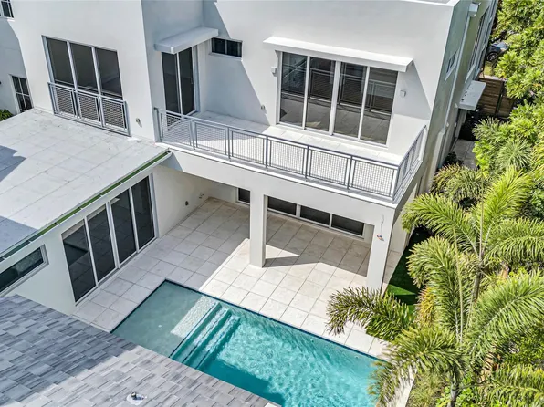 1504 NE 6th Court, Fort Lauderdale, FL 33304