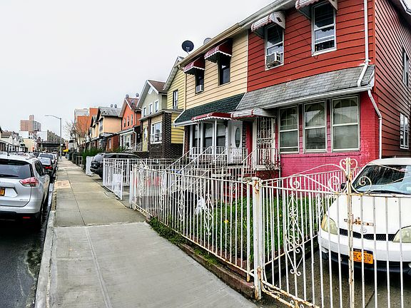2nd image of 3024 Brighton 4 St