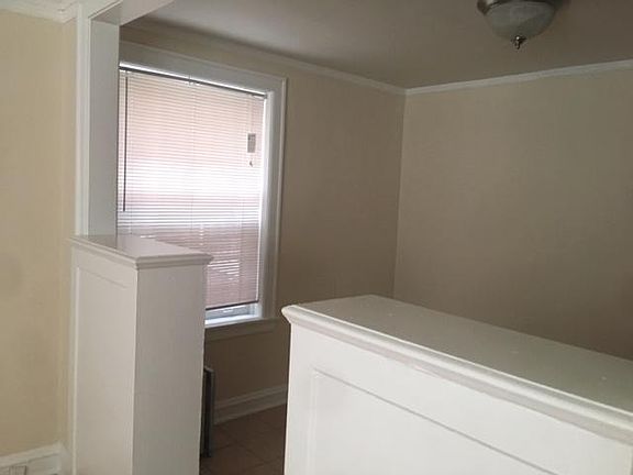 4th image of 1700 W Albion Ave