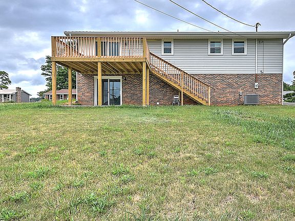 5th image of 428 Old Hickory Cir
