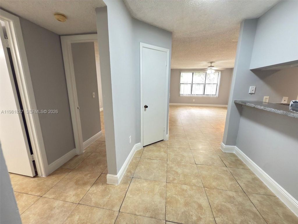 4521 W McNab Rd APT 11, photo 8