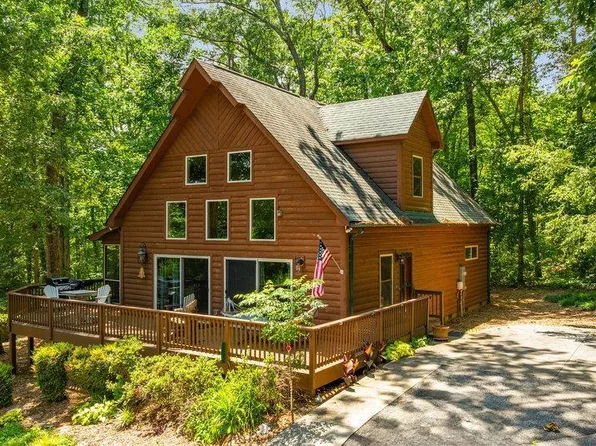 215 Serenity Bay Dr, Seneca, SC 29672