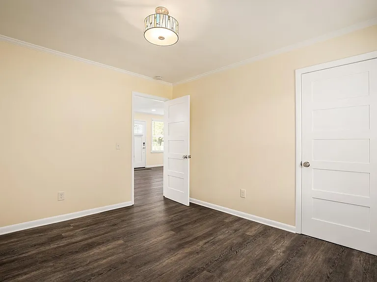 2112A Sanborn Dr — Photo 11