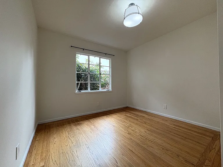 1023 Embarcadero Rd — Photo 19