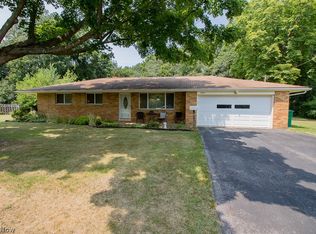 7086 Dogwood Ln, Mentor, OH 44060