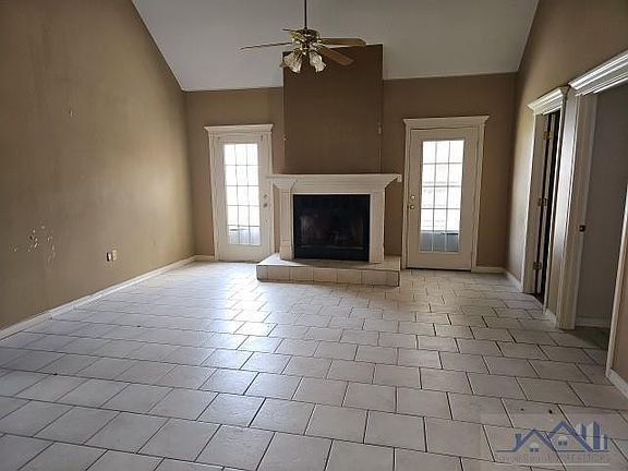 2nd image of 129 Teddy St