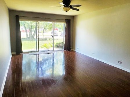 3rd image of 5001 Carriageway Dr APT 112