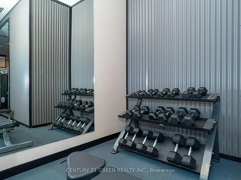 212 King William St #720 — Photo 31