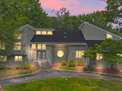 42 Nikki Court, Morganville, NJ, 07751