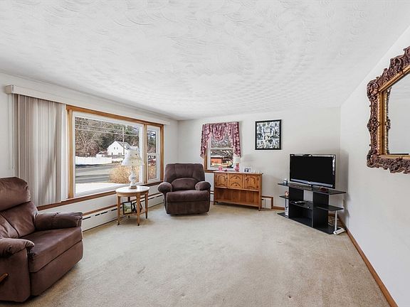 3rd image of 4452 High St