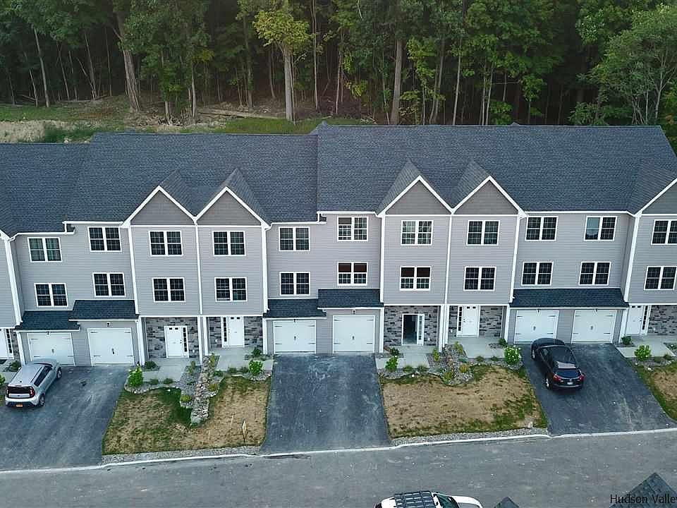 1st image of 800 Fairway Ct
