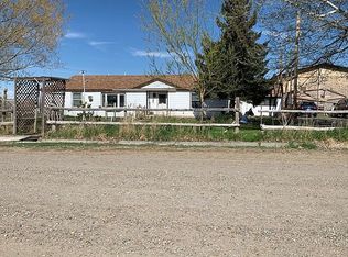 687 Sunnyview Dr, Thermopolis, WY 82443