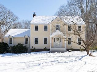 134 E Gate Rd, Guilford, CT 06437