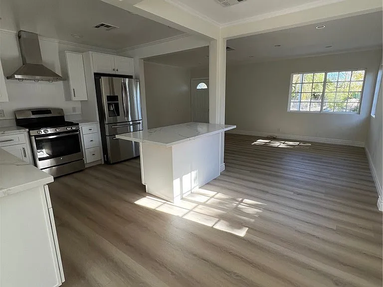 6653 Quakertown Ave — Photo 6
