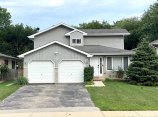 935 N Yale Ave, Villa Park, IL