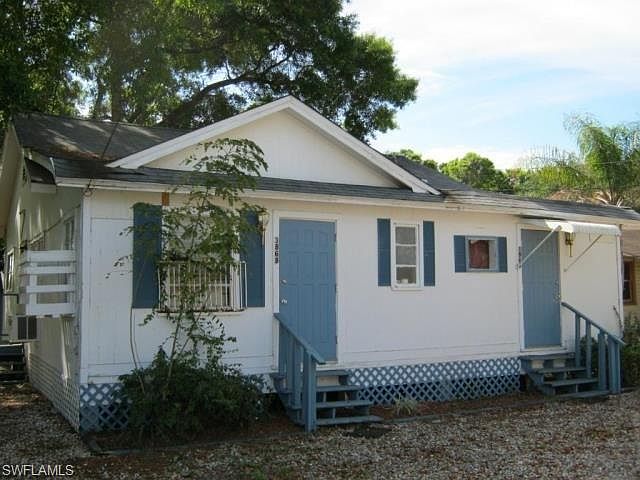1st image of 3866 Desoto Ave