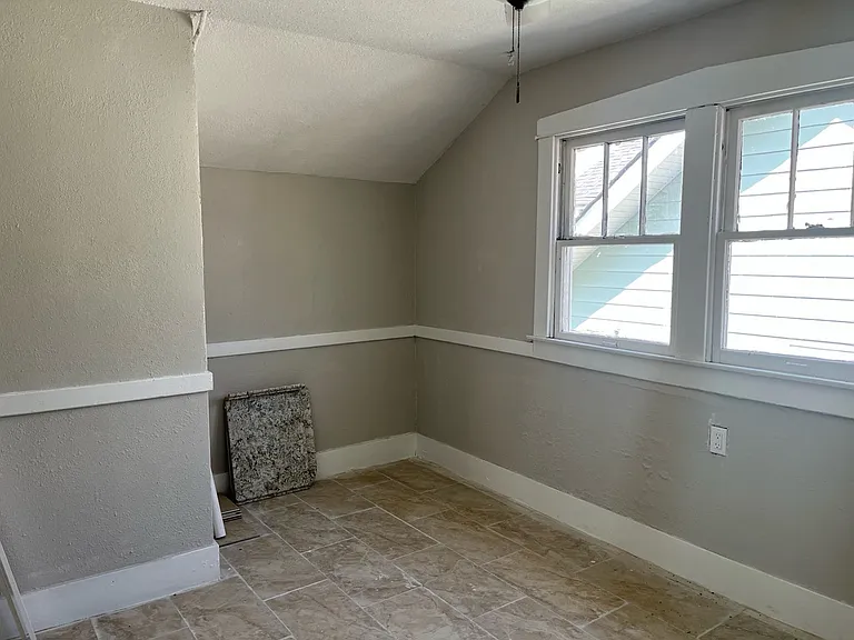 413 S 38th St #1 — Photo 5