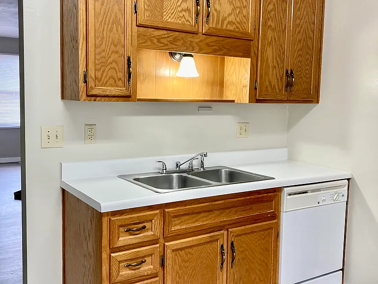 2906 Cara Ct — Photo 5