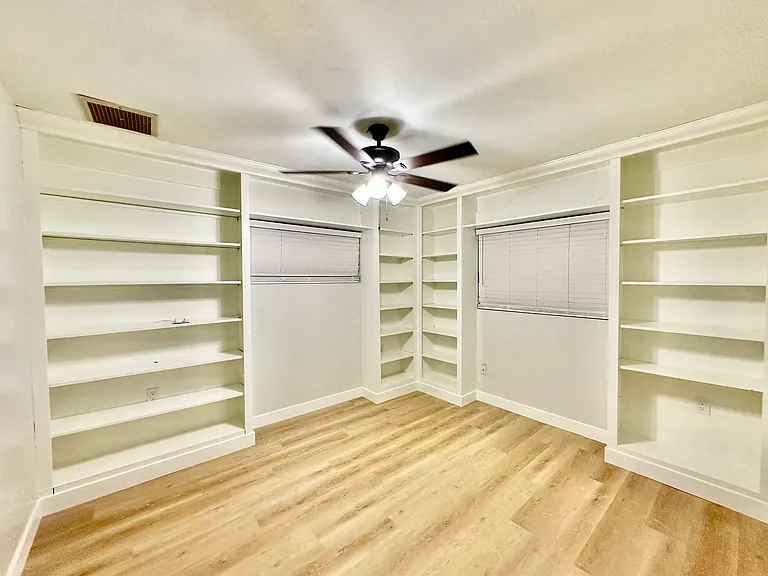 735 W Coolidge St #F — Photo 5