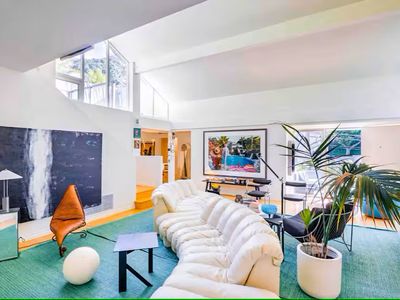 9833 Easton Dr, Beverly Hills, CA, 90210