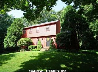 66 Mendingwall Cir, Madison, CT 06443