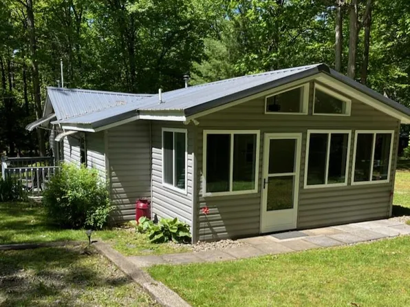 123 Grove Run Ln, Tidioute, PA 16351
