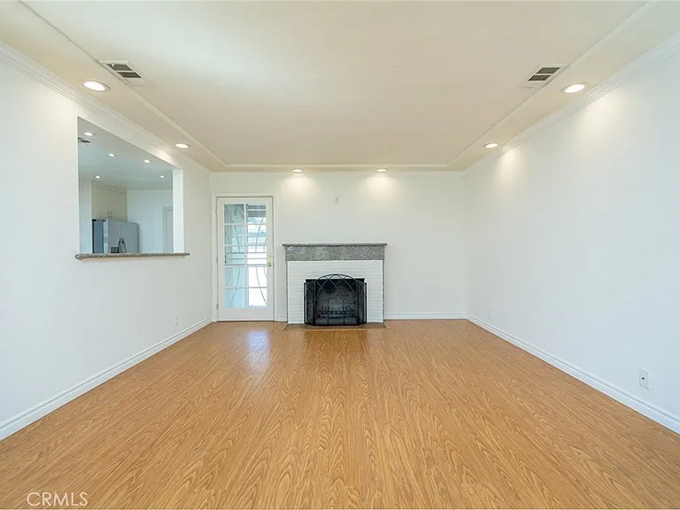2111 N Verdugo Rd — Photo 14