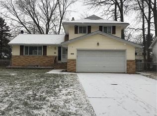 6556 Edgemoor Ave, Solon, OH 44139
