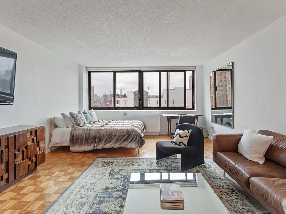 1st image of 376 Broadway #D13