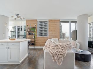 92 SW 3rd St APT 3110, Miami, FL 33130