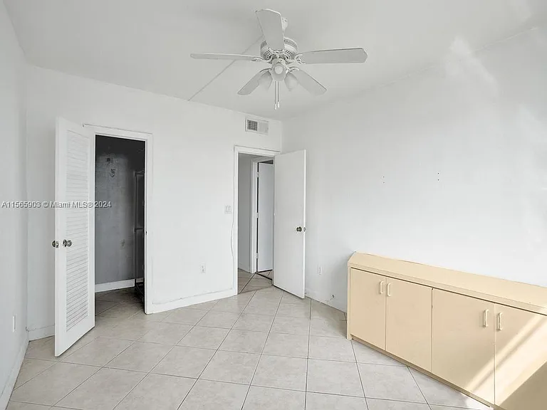 300 Bayview Dr #906 — Photo 40