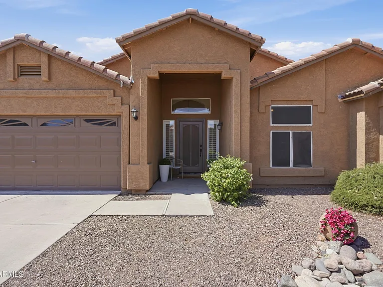 4441 E Cottonwood Ln — Photo 4