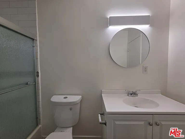 1224 N Fairfax Ave #2 — Photo 29