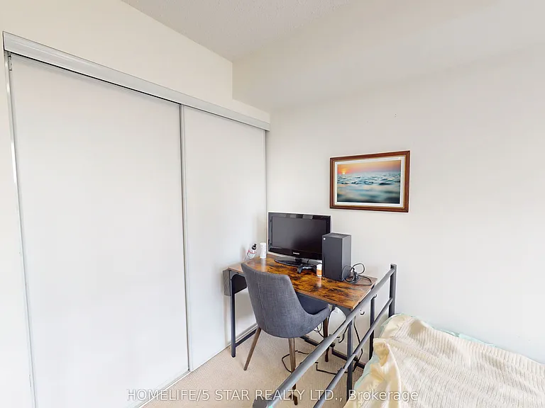 816 Lansdowne Ave #1209 — Photo 10