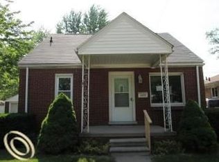 6855 Fenton St, Dearborn Heights, MI 48127