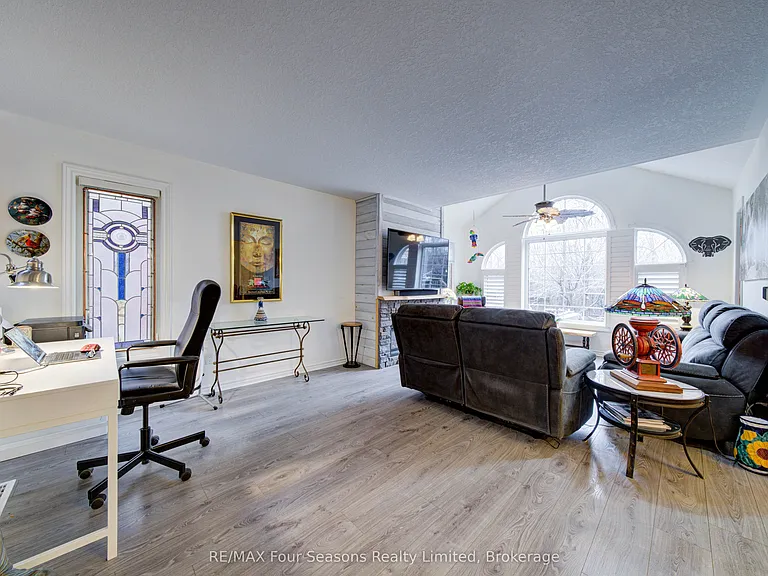 9 Brooke Ave — Photo 20