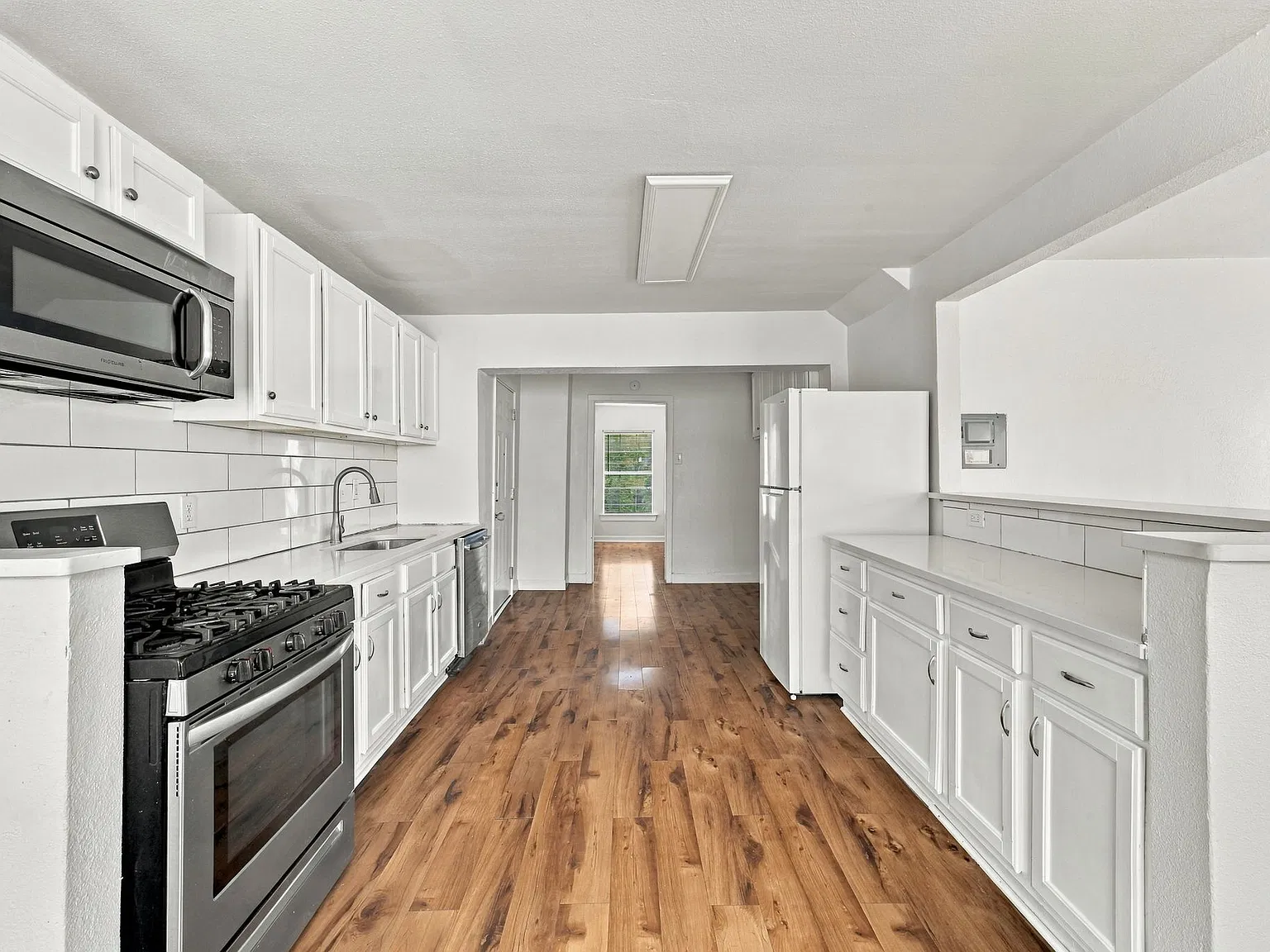 251 Claremont Ave — Photo 1