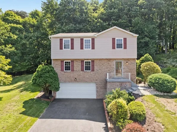 2926 Manuel Dr, Allison Park, PA 15101